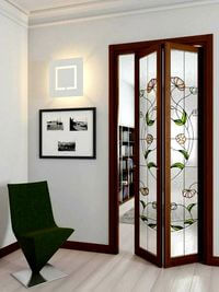 Двери гармошка с витражным декором Лабинск